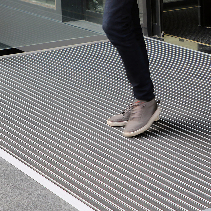 پادری آلومینیومی